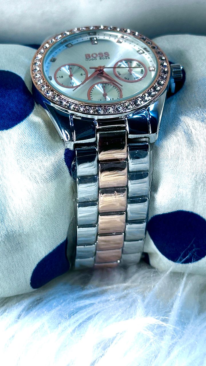 Bos01 Montre inspirée