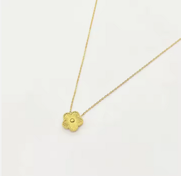 Collier en Acier Inoxydable - Fleur Élégante