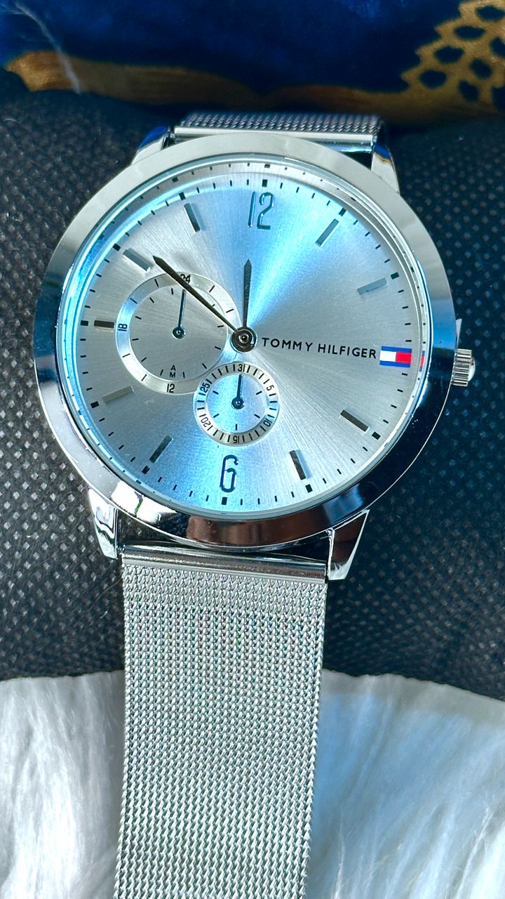 Tom01 Montre inspirée