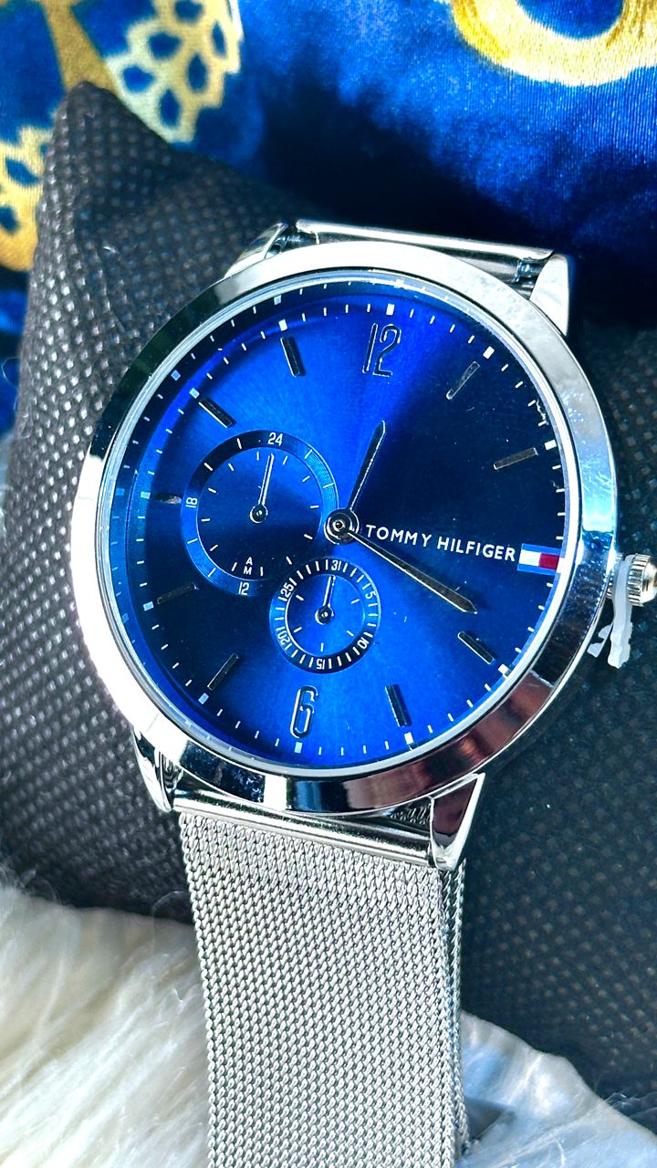 Tom01 Montre inspirée