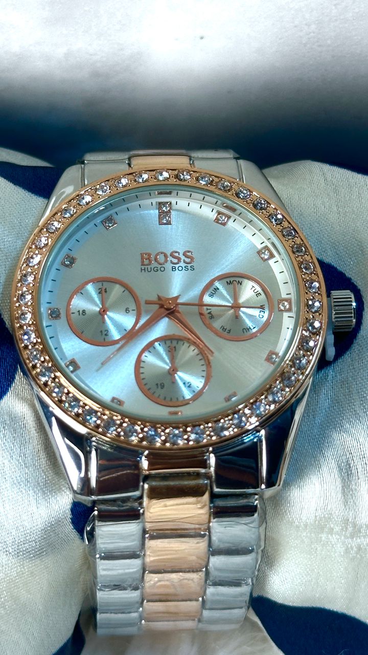 Bos01 Montre inspirée