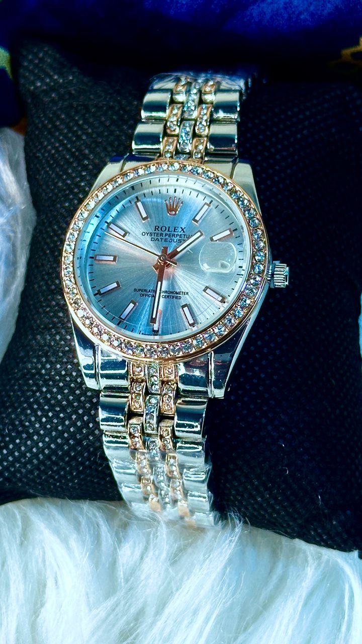 R001 Montre inspirée
