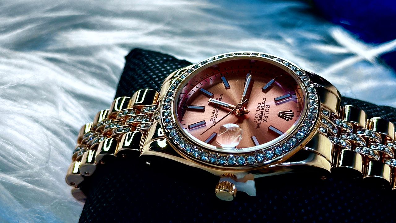 ROO1 Montre inspirée