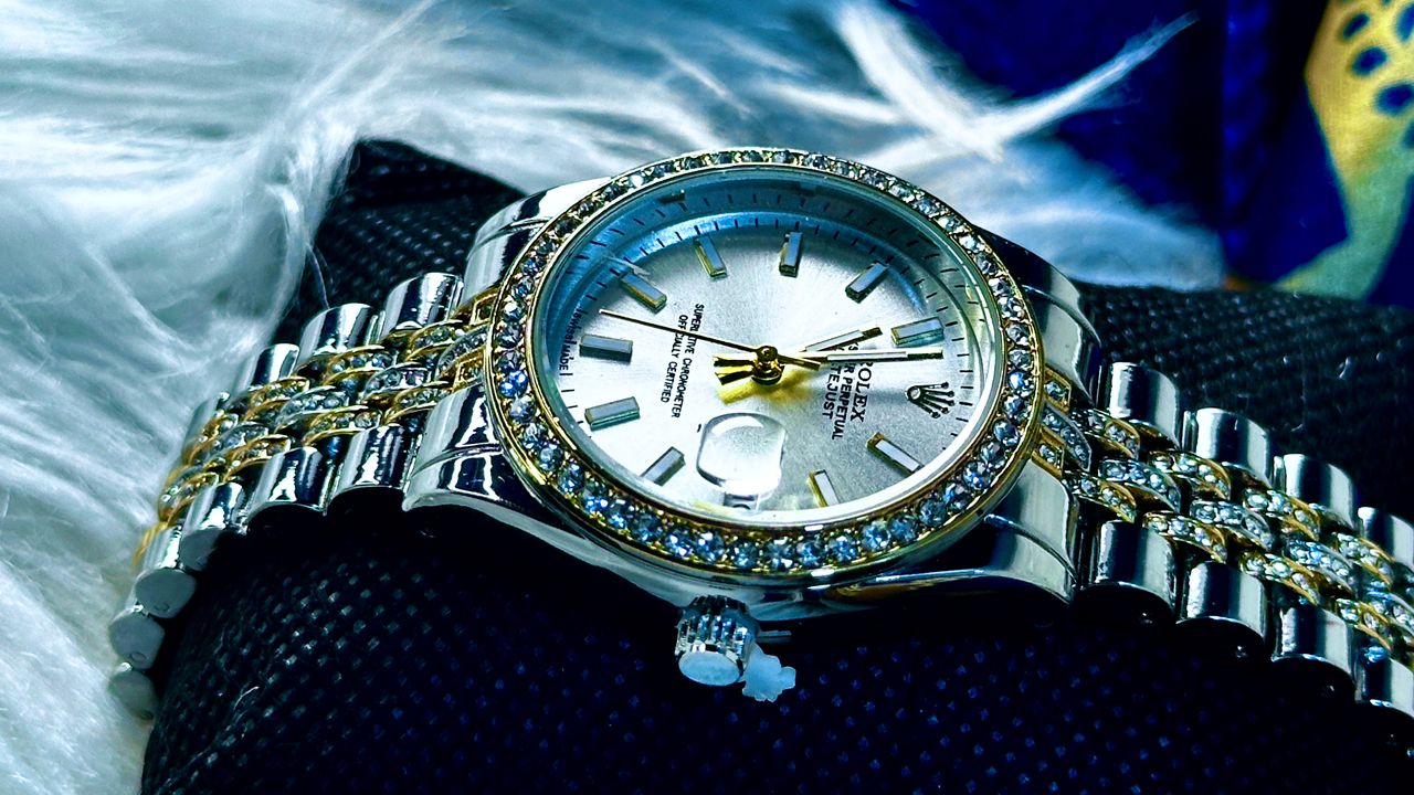 ROO1 Montre inspirée