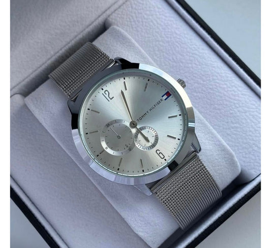 Tom01 Montre inspirée